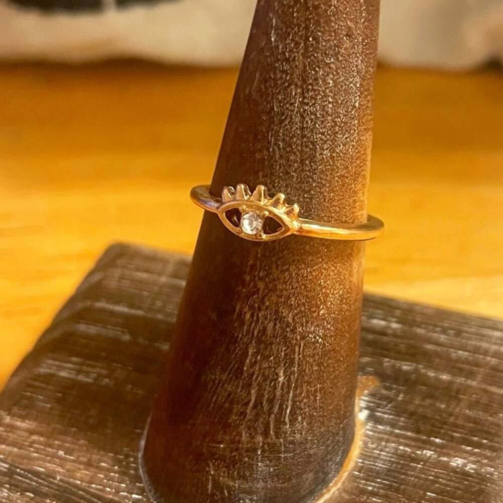 Round Cut Crystal  Evil Eye Ring Size 7